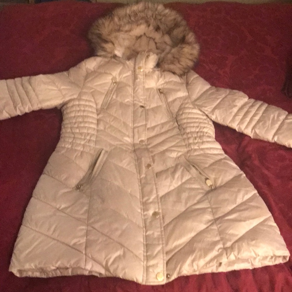 Creme puffer coat - barely worn